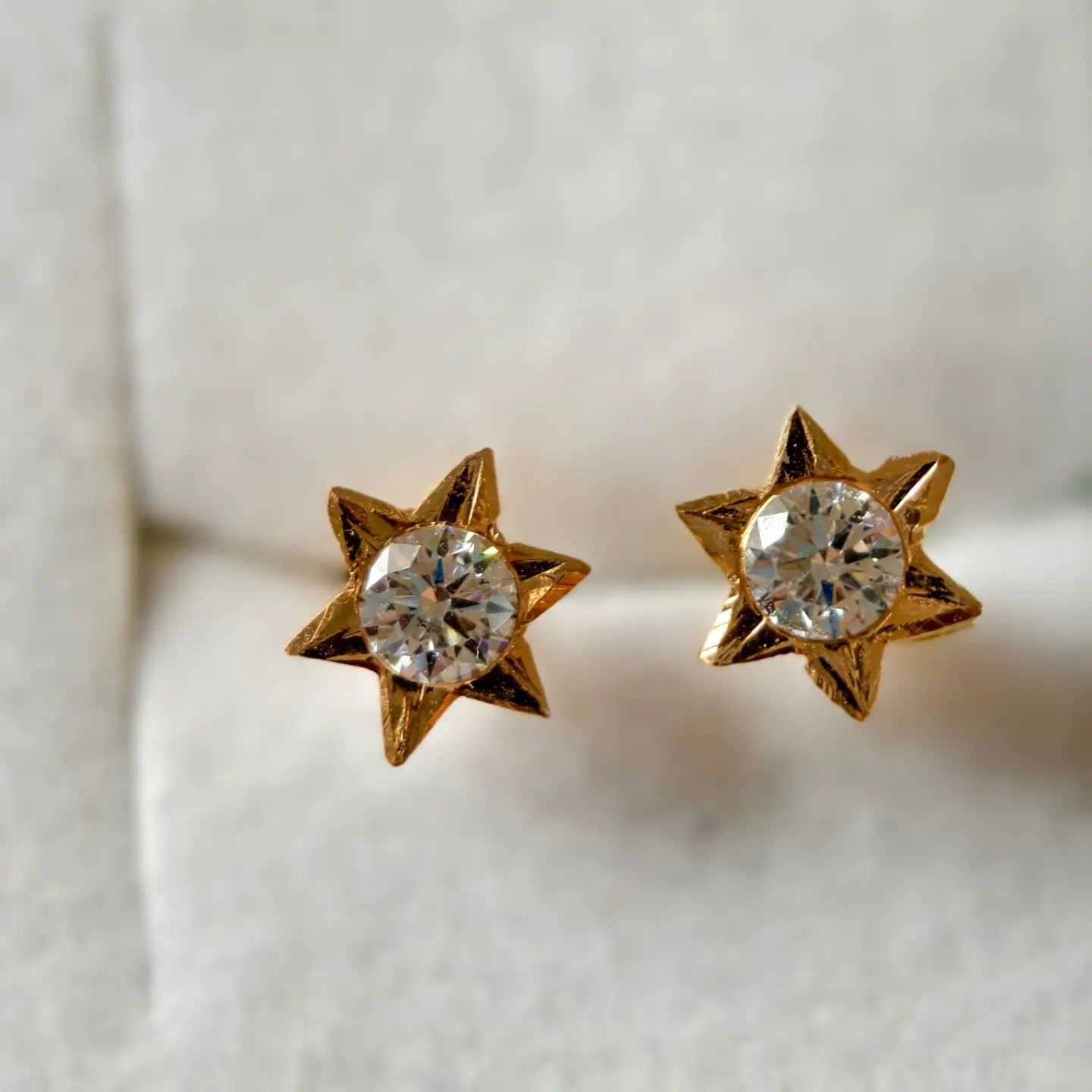 Gold Star (16K gold)