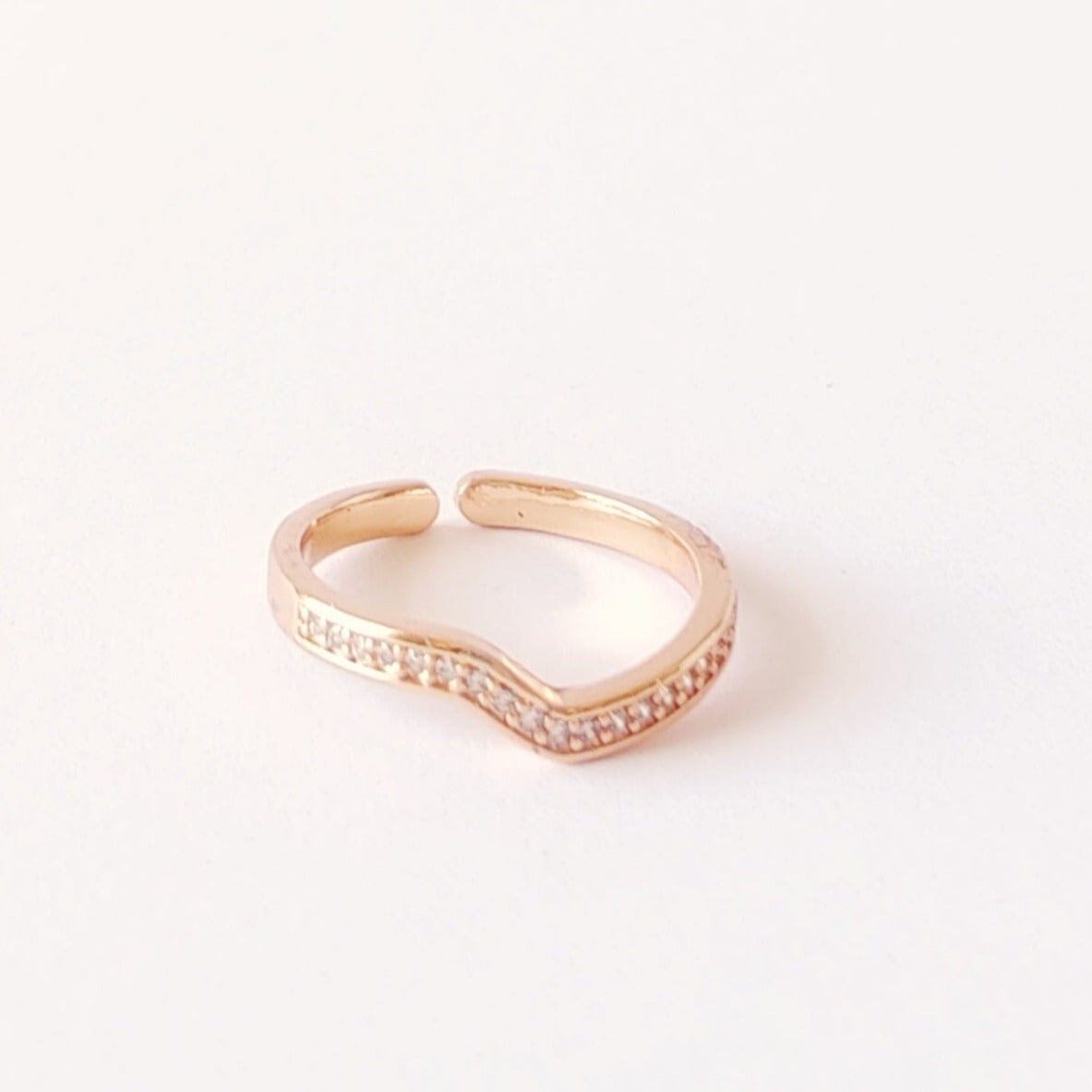 rose gold ring with cubic zirconia